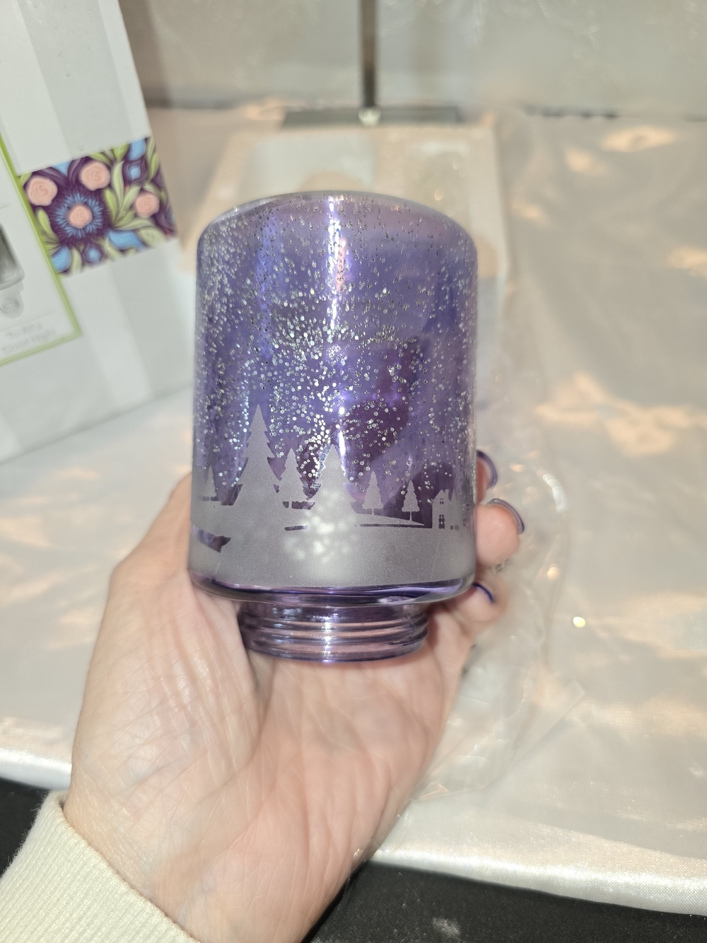 SCENTSY WARMER " TO ALL A GOOD NIGHT"